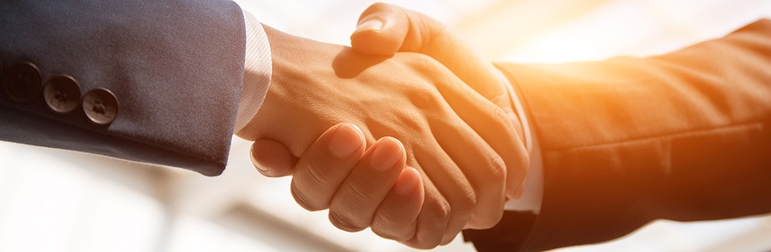 Kunden und Partner - Handschlag