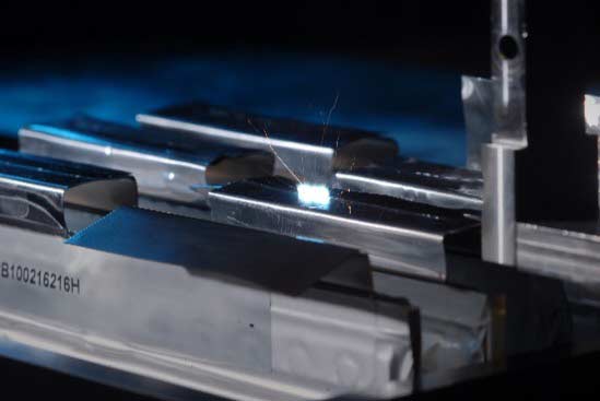 Welding process for pouch cells